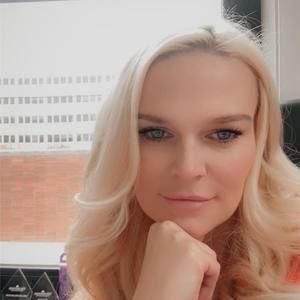 Meet your Posher, Michaela